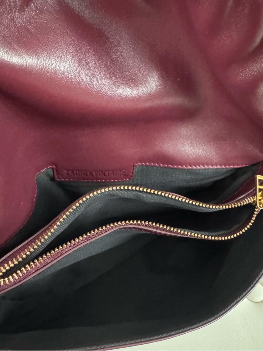 Zadig & Voltaire Rockyssime Burgundy Leather Shoulder Bag with Gold Chain - Picture 6 of 17